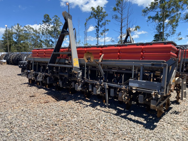 Plantadeira Massey Ferguson Titanium